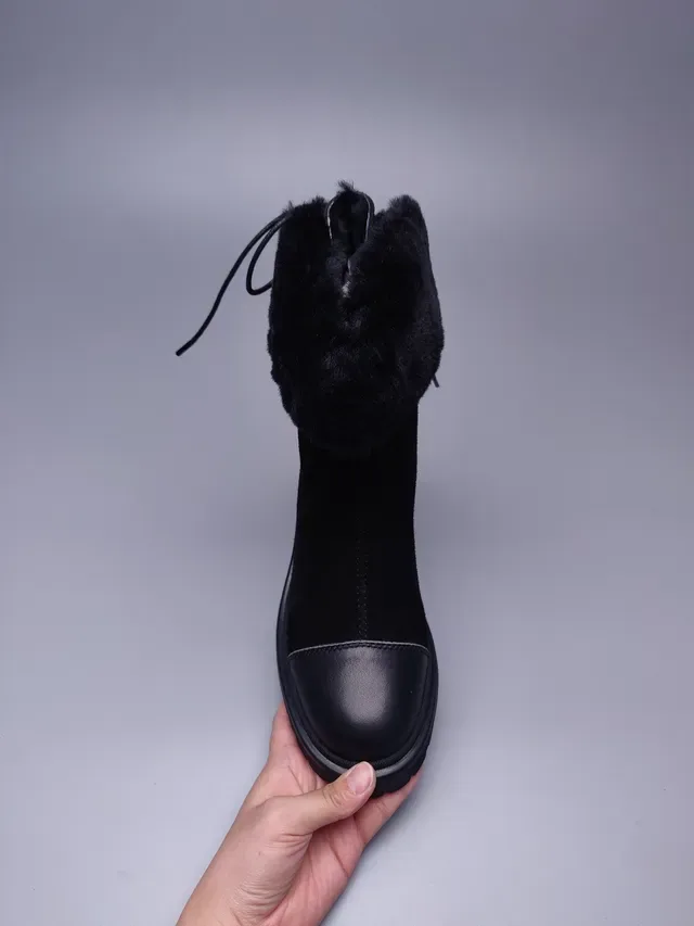 UGG Tasman Bottines de Cheville Noires en Daim et Cuir avec Ourlet Pliable en Fourrure Synthétique 6