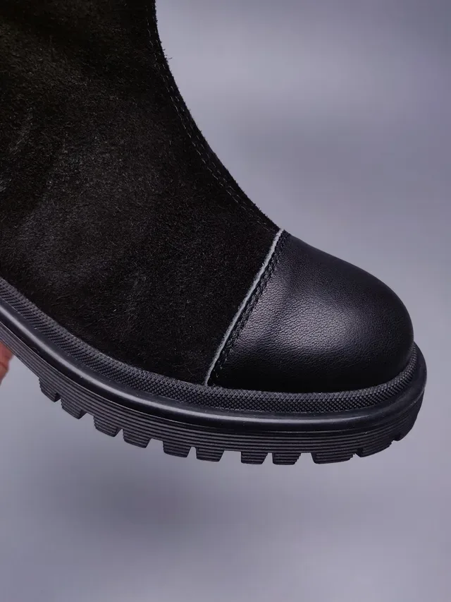 UGG Tasman Bottines de Cheville Noires en Daim et Cuir avec Ourlet Pliable en Fourrure Synthétique 8