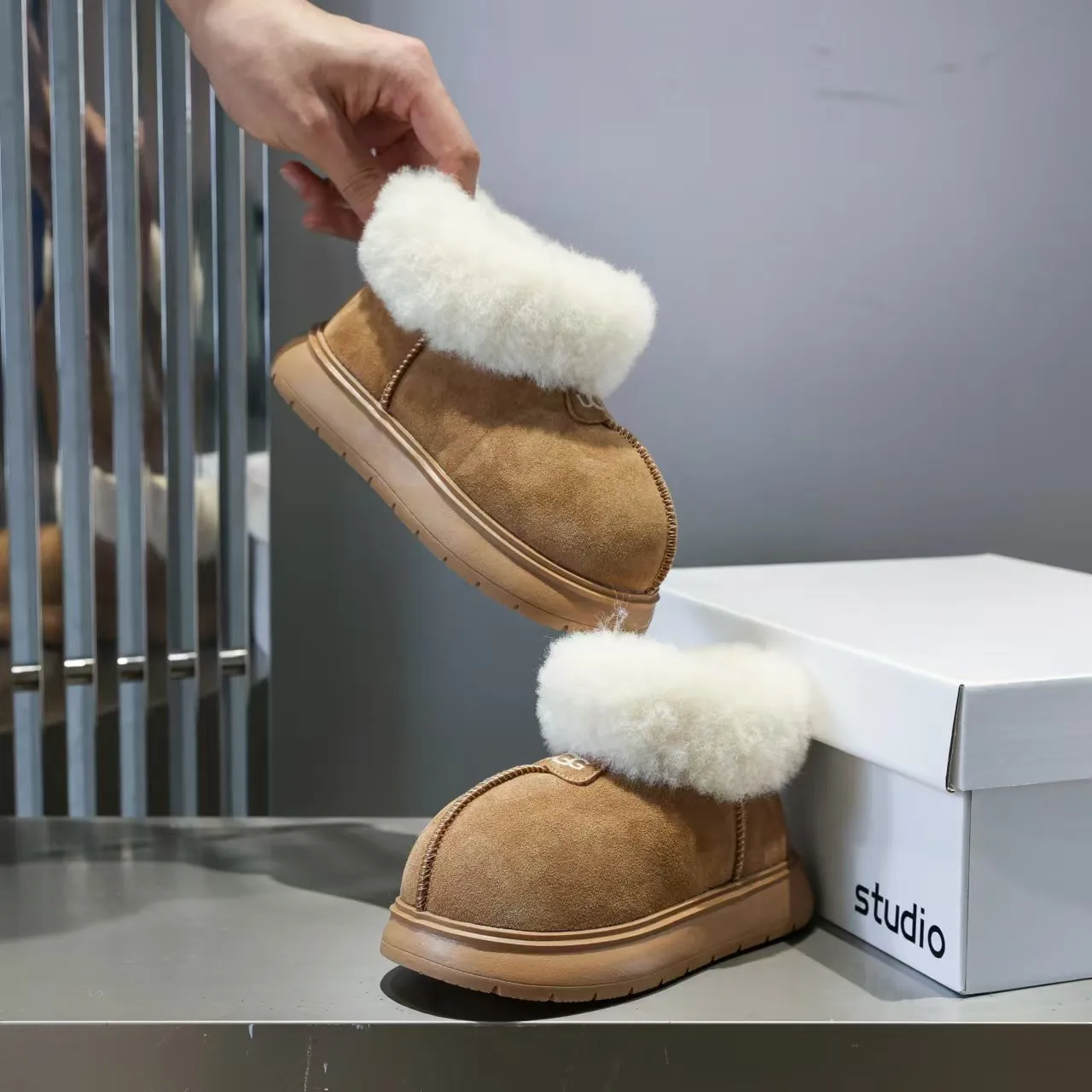 UGG Tasman Brown White Suede Upper Shearling Cuff Snow Boots 11