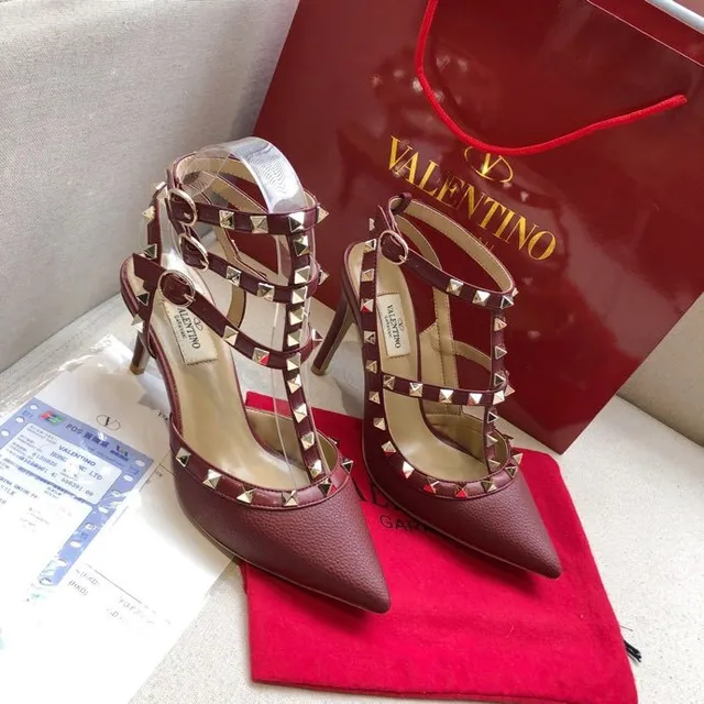 Valentino Rockstud بوردو مرصع مدبب الرأس ستيليتوهات 6