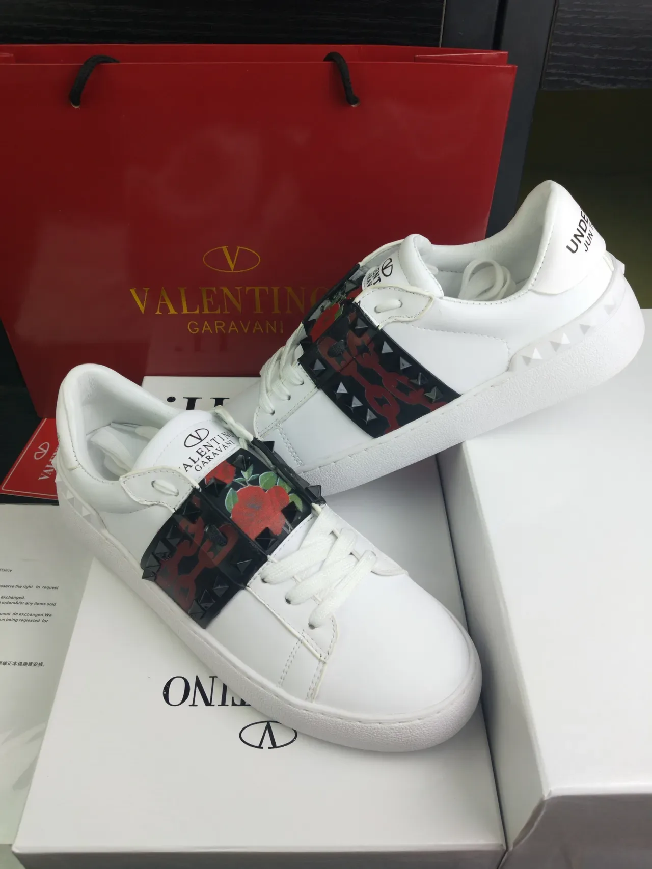 Valentino Rockstud White Black Leather Studded Strap Lifestyle Sneakers 4