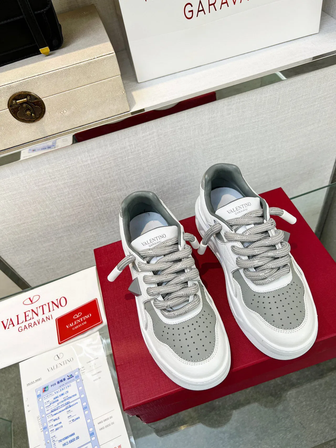 Valentino Rockstud White Gray Platform Sole Pyramid Stud Detail Lifestyle Sneakers 2