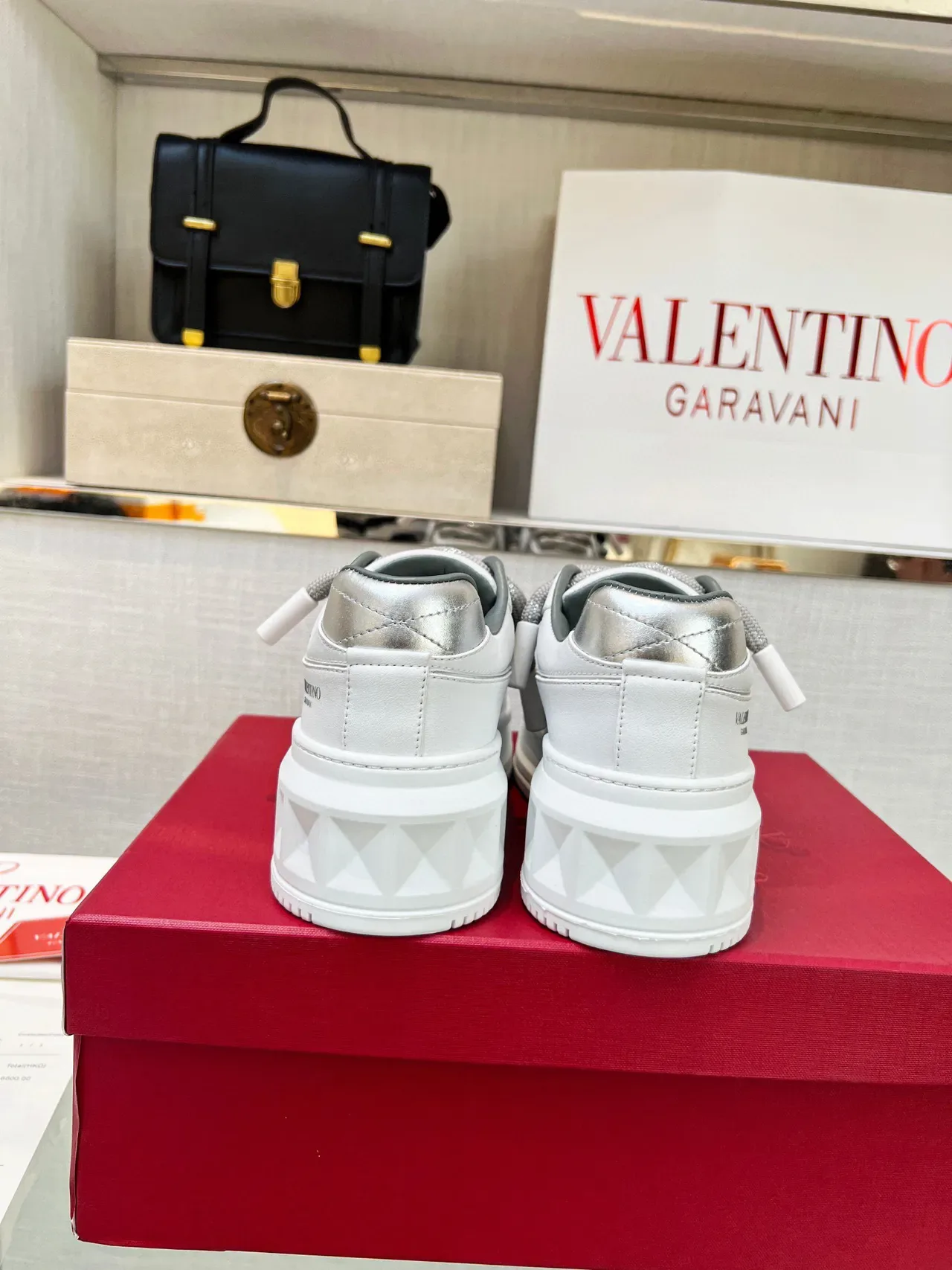 Valentino Rockstud White Gray Platform Sole Pyramid Stud Detail Lifestyle Sneakers 4