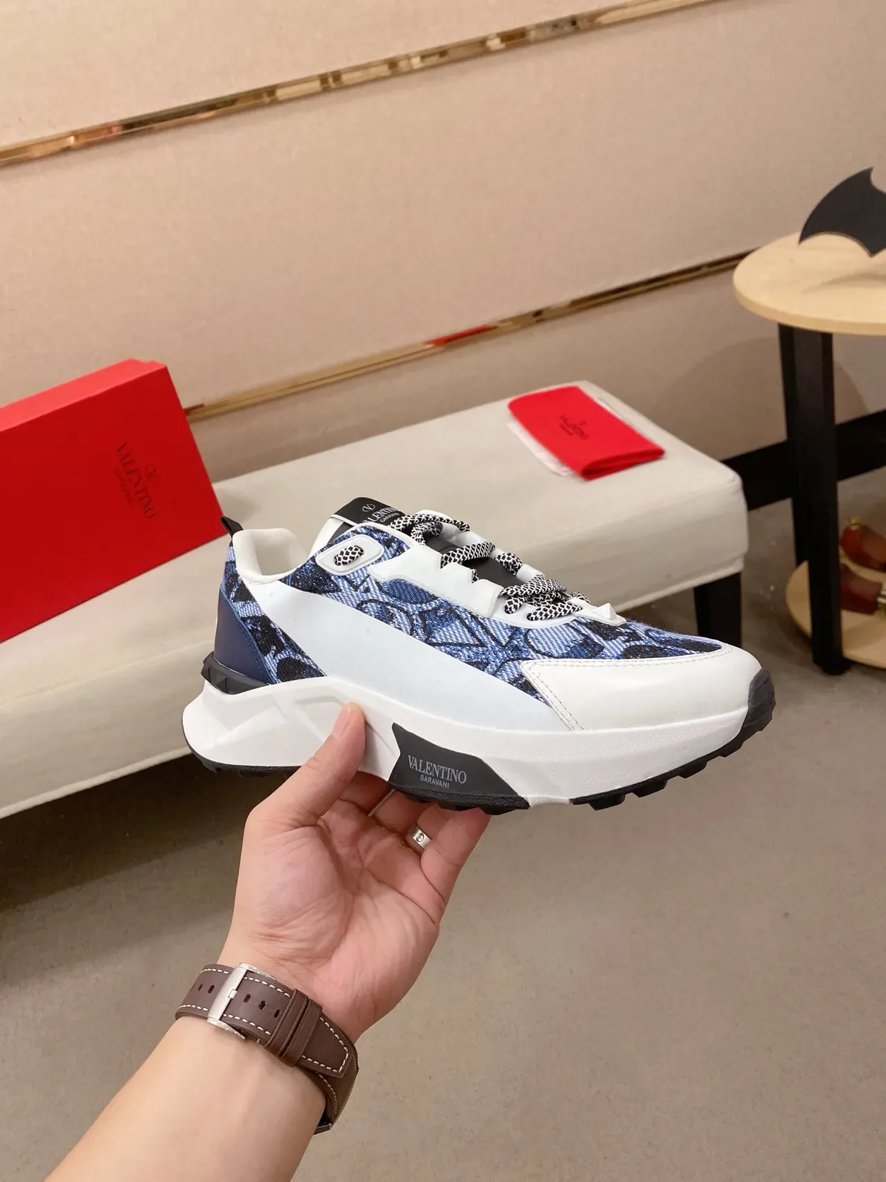 Valentino Runner White Navy Sculpted Sole Mixed Textile And Leather Upper Chunky Sneakers 4