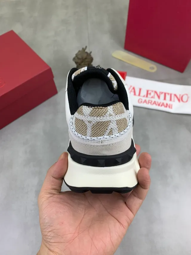 Valentino VLTN Runner Beige White Black Lifestyle Sneakers 3