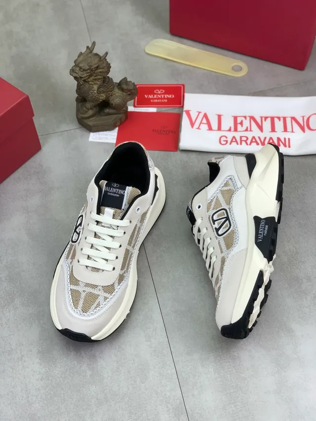 Valentino VLTN Runner Beige White Black Lifestyle Sneakers 5