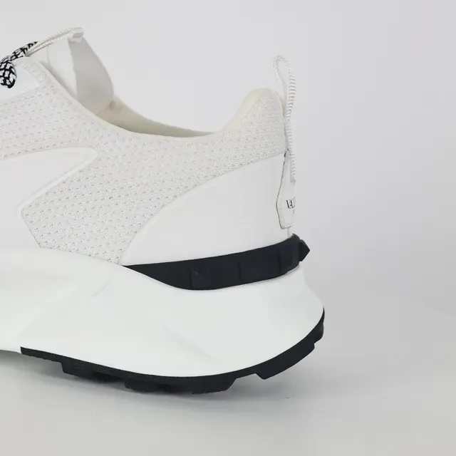 Valentino sneakers chunky semelle blanche et noire upper en maille 4