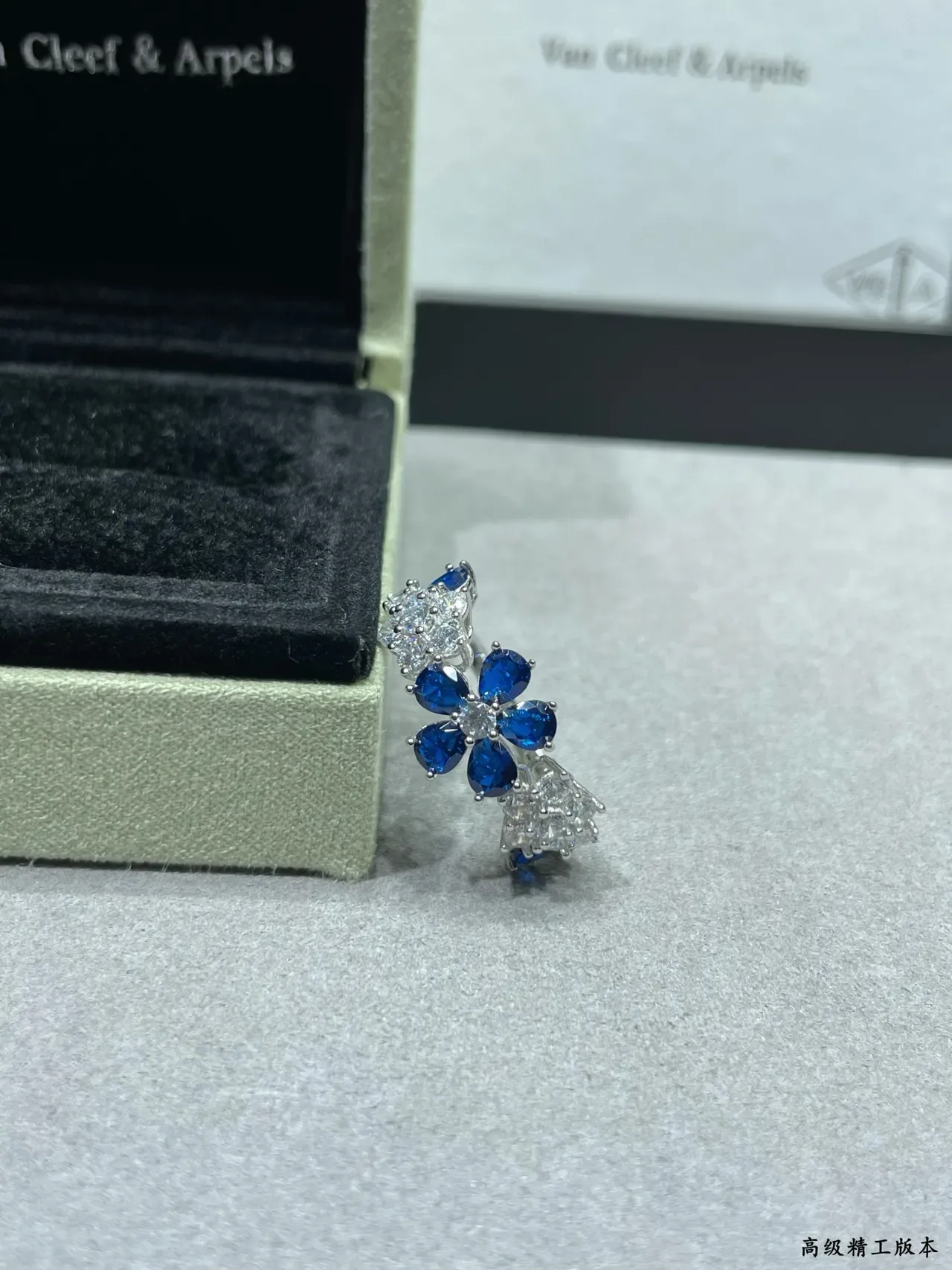 Van Cleef & Arpels Floral Motif Blue Sapphire and White Gemstone Ring 5