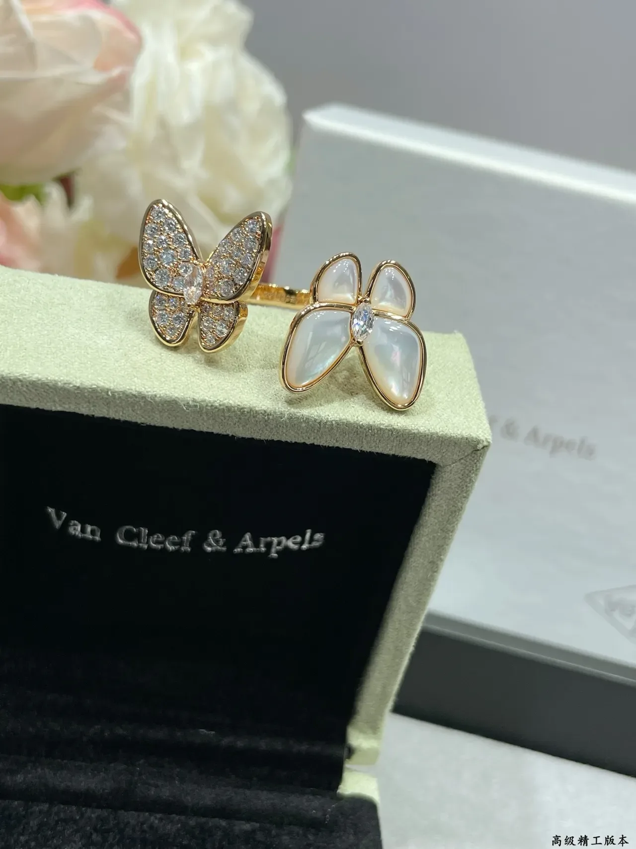 Van Cleef & Arpels Papillon सोने की सफेद तितली सिल्हूट पावे डायमंड सेटिंग रिंग 6