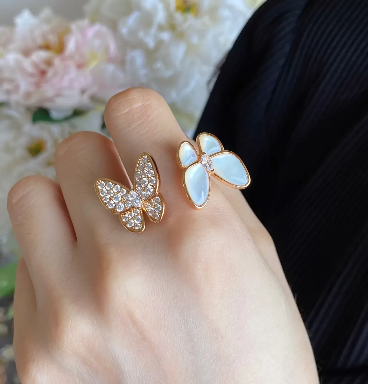 Van Cleef & Arpels Papillon सोने की सफेद तितली सिल्हूट पावे डायमंड सेटिंग रिंग 9