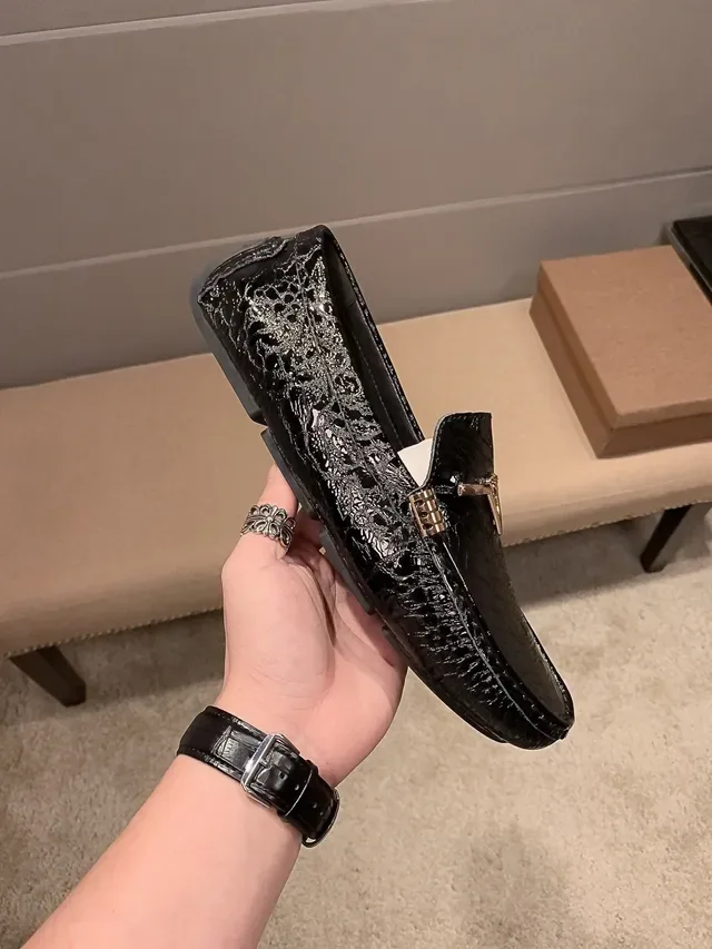 Versace Black Gold Croc-Embossed Leather Medusa Horsebit Hardware Loafer 5