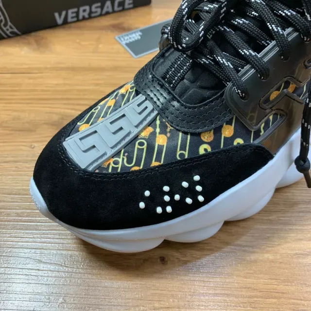 Versace Chain Reaction Noir et Or Greca Print Chunky Sneakers 3