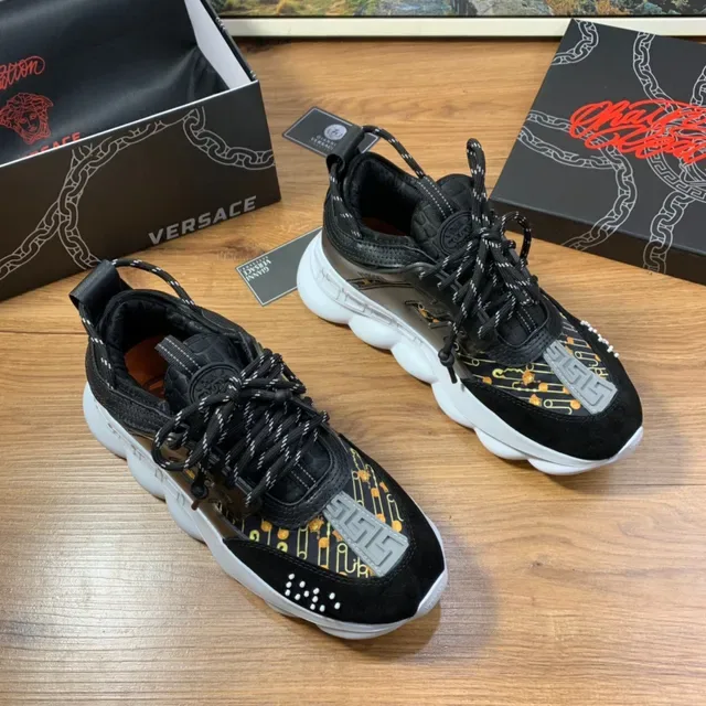 Versace Chain Reaction Noir et Or Greca Print Chunky Sneakers 7