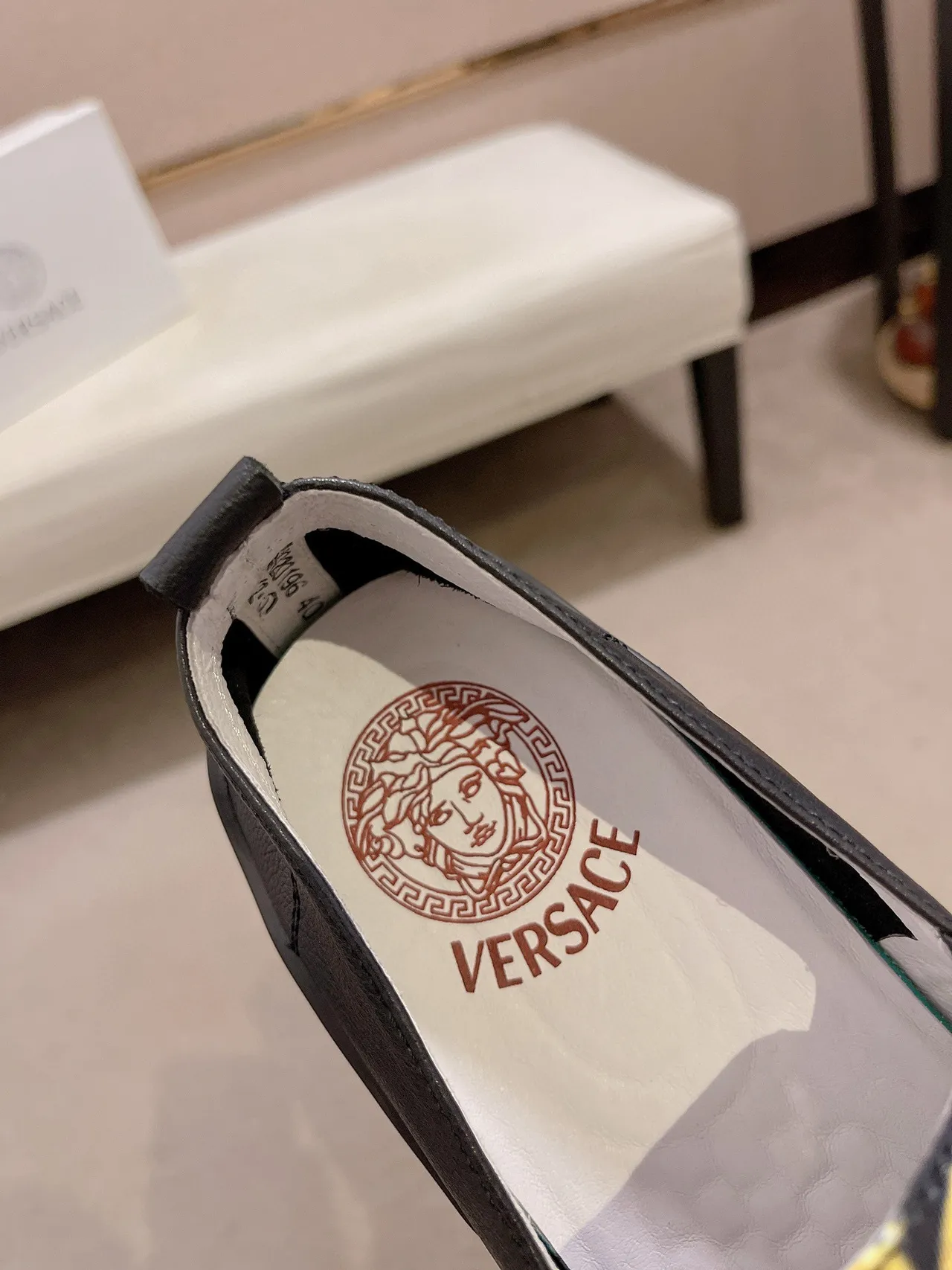 Versace Chain Reaction Negro Dorado Impresión Baroque Vamp Tacón Grueso Esculpido Loafer 5