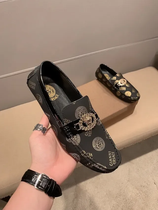 Versace Chain Reaction Negro Dorado Impresión de Logo Parte Superior Hebilla Medusa Hardware Mocasín 3