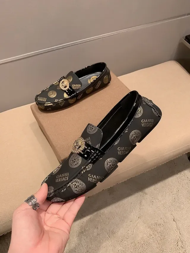 Versace Chain Reaction Negro Dorado Impresión de Logo Parte Superior Hebilla Medusa Hardware Mocasín 5