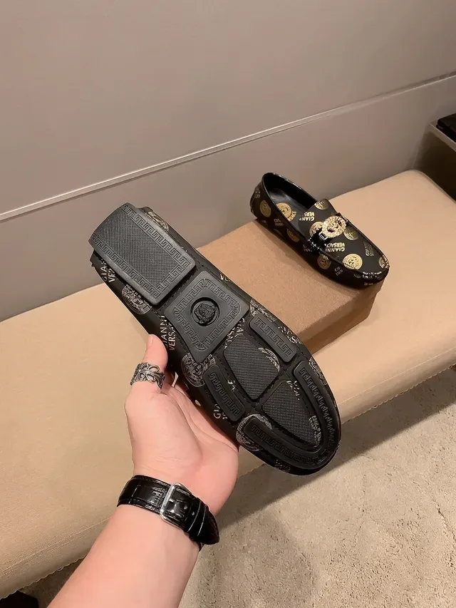 Versace Chain Reaction Negro Dorado Impresión de Logo Parte Superior Hebilla Medusa Hardware Mocasín 7
