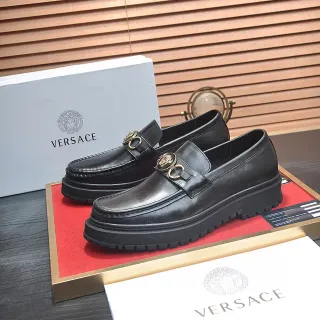 Versace Chain Reaction 黑色皮革 Medusa Buckle 乐福鞋