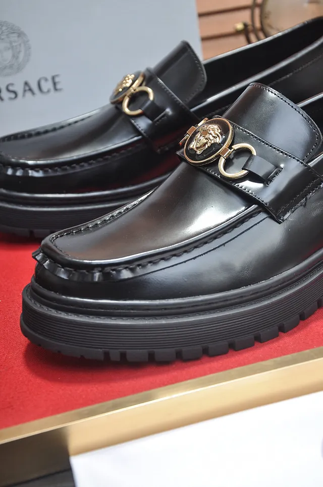 Versace Chain Reaction Cuero Negro Medusa Horsebit Mocasines 8