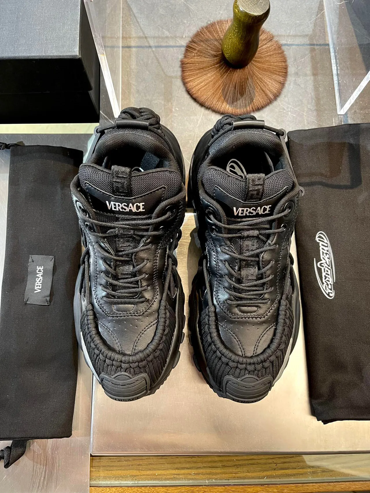 Versace Chain Reaction Sapatilhas Chunky com Bico Trançado Preto 4