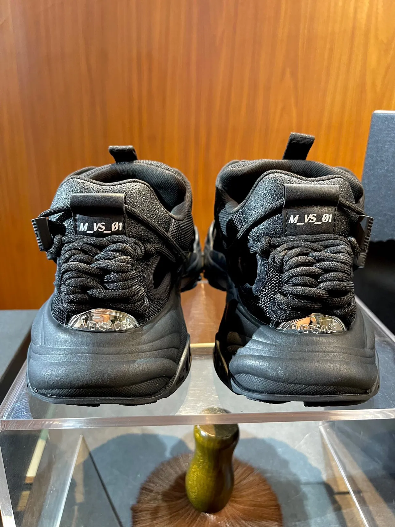 Versace Chain Reaction Sapatilhas Chunky com Bico Trançado Preto 8