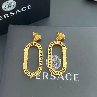 Versace Greca Odissea dourado cabeça Medusa aros ovais brincos