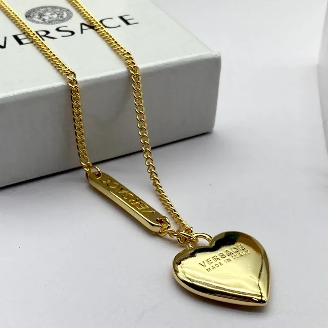 Versace pendentif cœur chaîne dorée 6