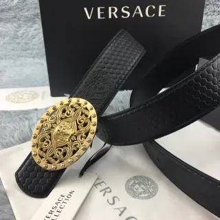 Versace Medusa 黑色六角压花皮带