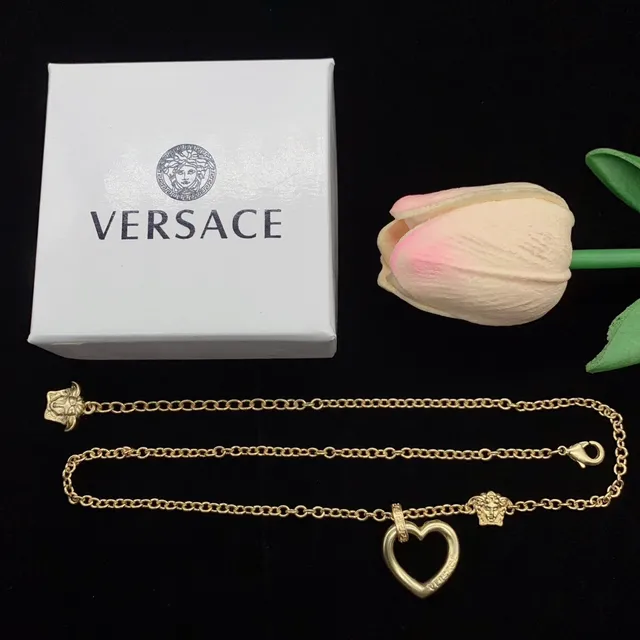 Versace Odissea Plata Dorado Colgante en Forma de Corazón Abierto Borde de Clave Griega Collar 3