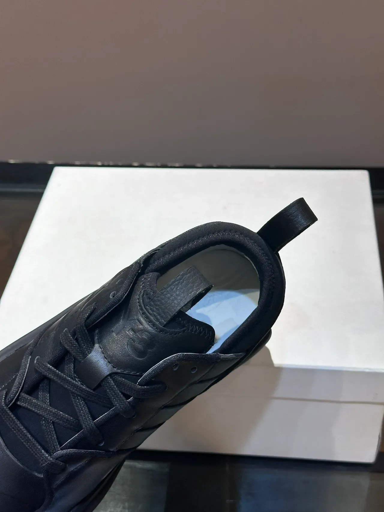 Y-3 Kaiwa 黑色 单色 去构面 厚底运动鞋 3