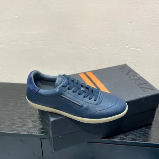 Zegna नेवी चमड़े की कैजुअल जूता