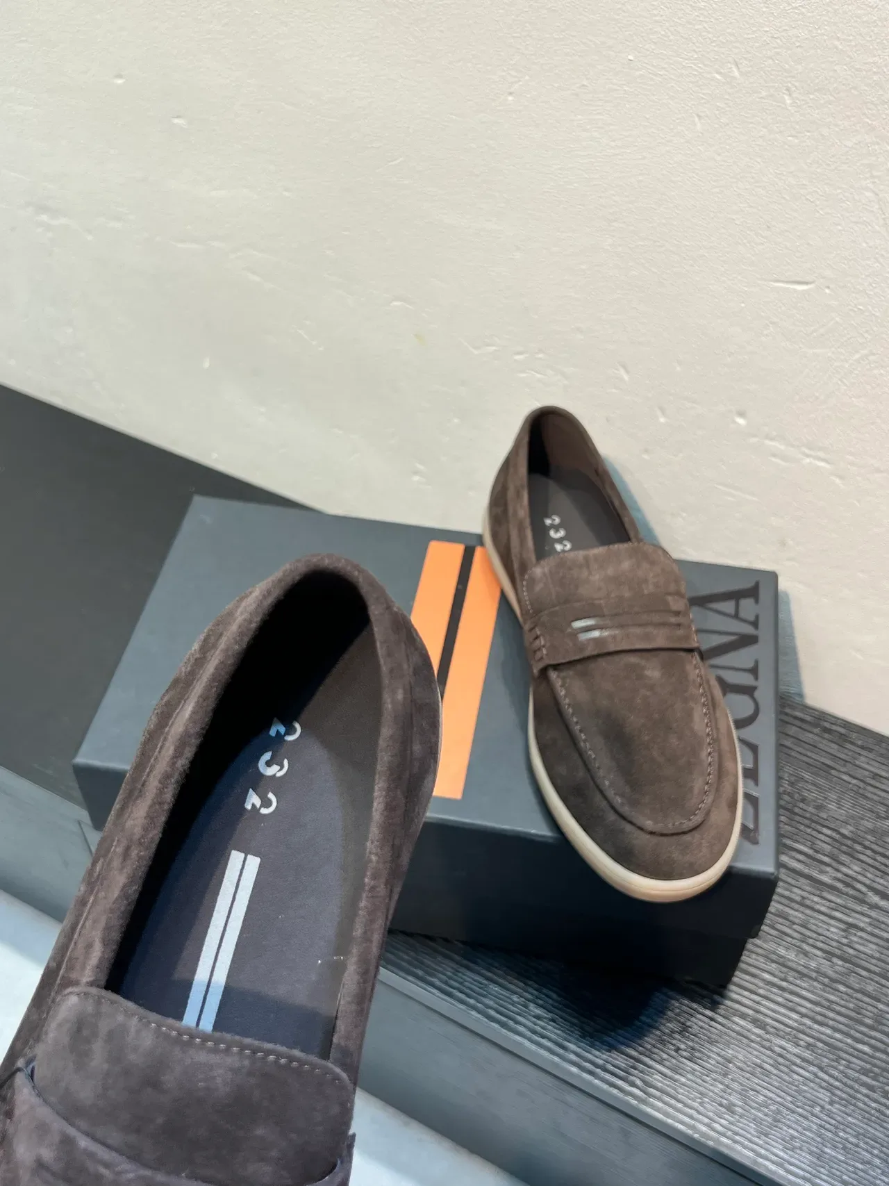 Zegna 棕米色麂皮鞋面搭扣便士乐福鞋 5