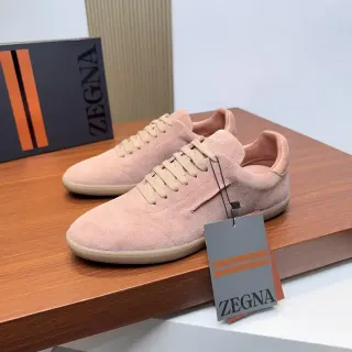 Zegna गुलाबी बेज सूड लो टॉप लाइफस्टाइल स्नीकर