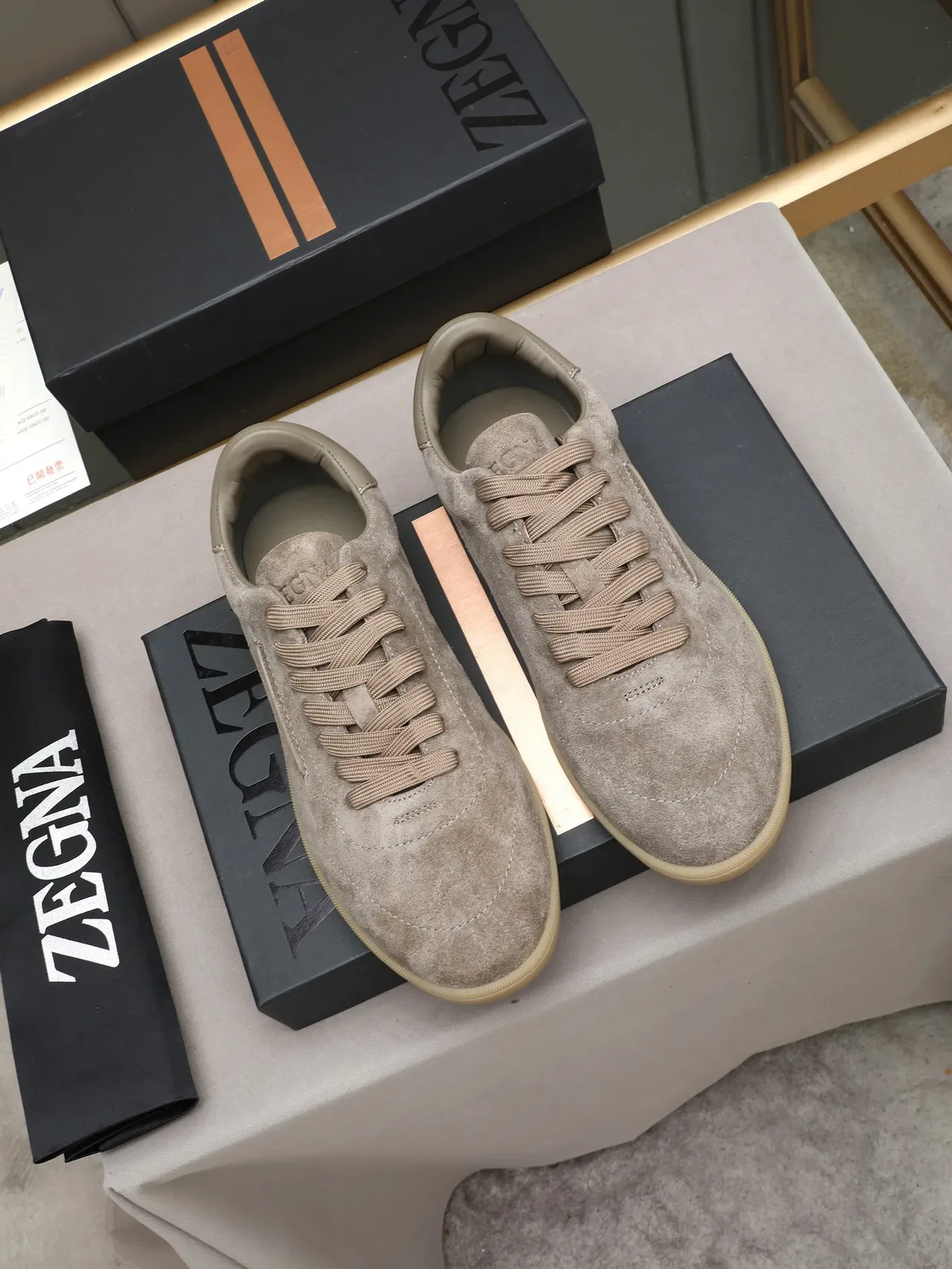 Zegna Tênis de Camurça Low-Top Sola de Goma 2