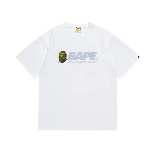 Camiseta negra con estampado gráfico A Bathing Ape 7