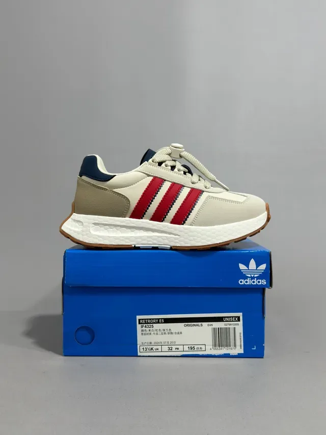Adidas Beige Rojo Retro Runner Silueta Tres Rayas Panel Lateral Lifestyle Sneakers 6