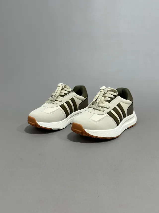Adidas Beige Rojo Retro Runner Silueta Tres Rayas Panel Lateral Lifestyle Sneakers 12