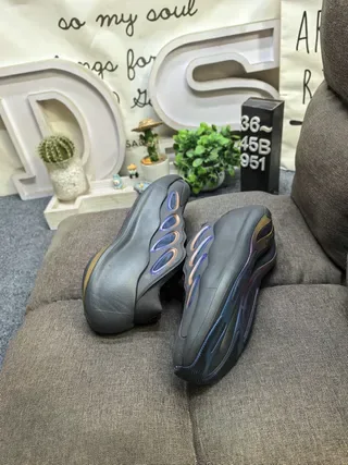 Adidas 黑蓝 雕塑 单体中底 非对称窗口切口 生活方式运动鞋 6