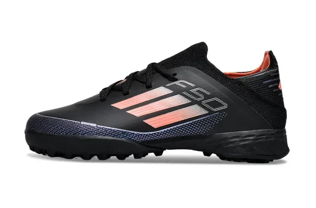 Adidas Chuteira low-cut preto laranja com upper de knit, detalhes de listras gradientes para grama artificial 5