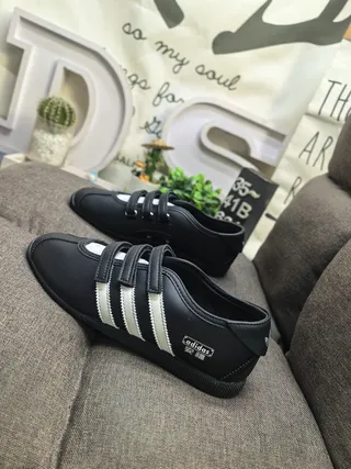 Adidas Black White Laceless Velcro Strap Mary Jane Shoes 7