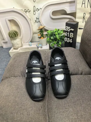 Adidas Black White Laceless Velcro Strap Mary Jane Shoes 10