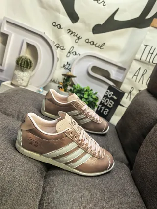 Adidas Tênis Lifestyle Marrom Bege Metálico Couro Superior Costurado Três Listras 9