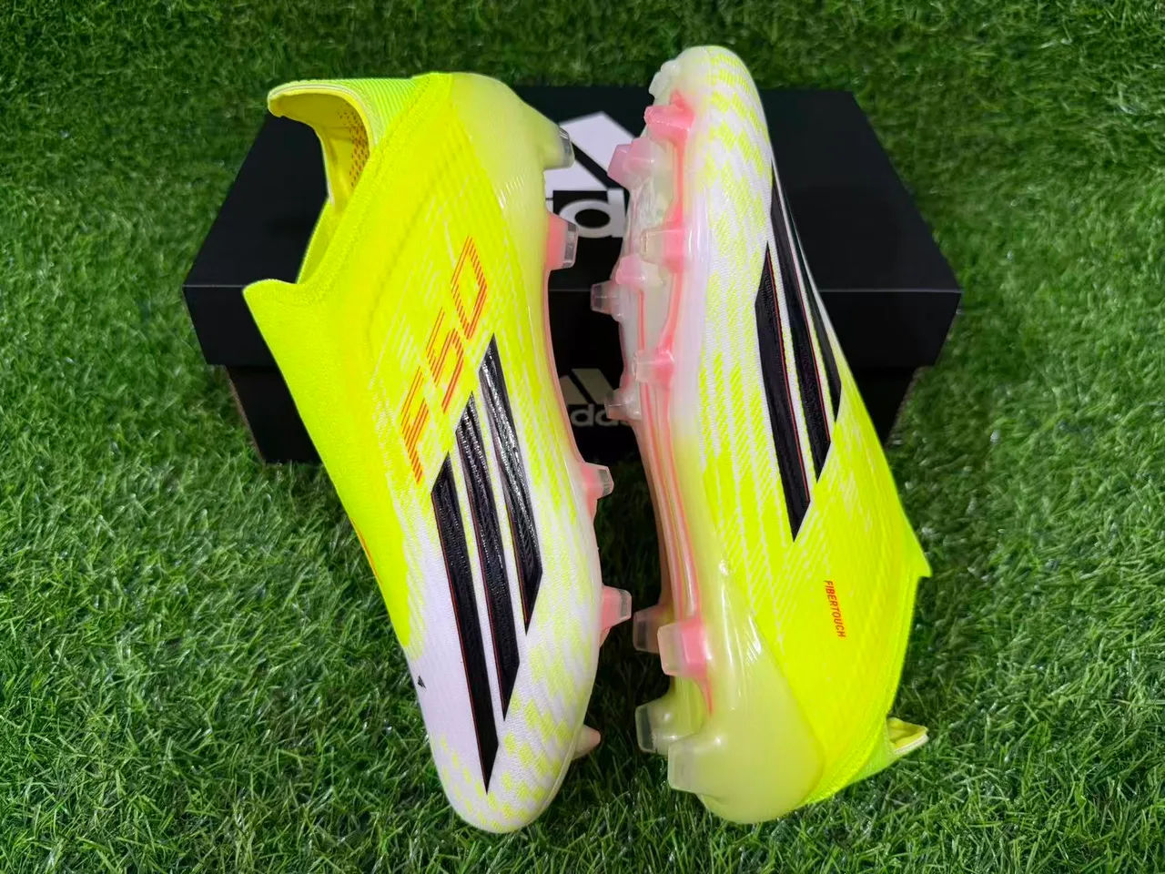 Adidas F50 Neon Yellow Black Firm-Ground Sapatos de futebol 4