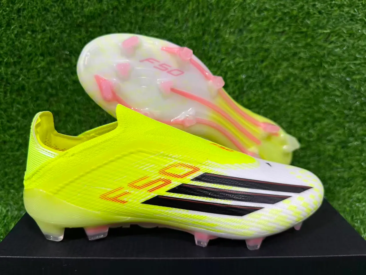 Adidas F50 Neon Yellow Black Firm-Ground Sapatos de futebol 9