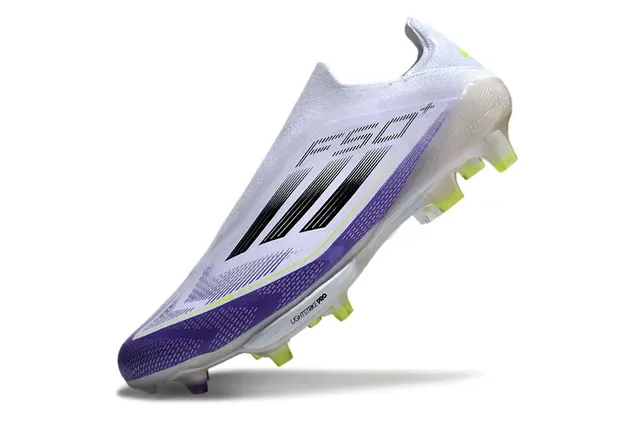 Adidas F50 Blanco Púrpura Ajuste de calcetín Upper de tejido Gradiente Forefoot Overlay Superficie firme Zapatos de fútbol 3