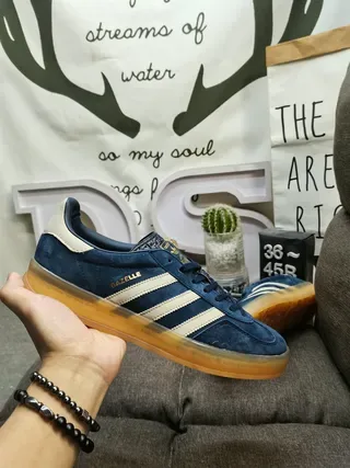 Adidas Gazelle Chaussures Lifestyle en Daim Bleu Marine 5