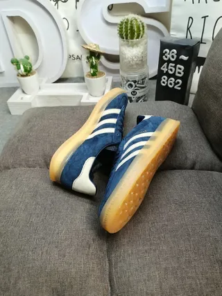 Adidas Gazelle Chaussures Lifestyle en Daim Bleu Marine 6