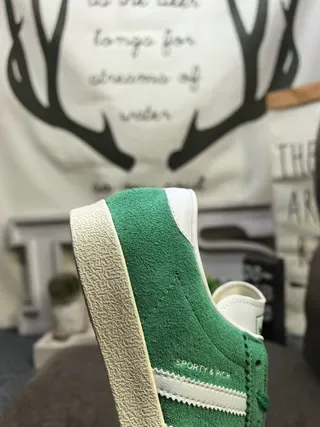 Adidas Gazelle OG Zapatillas Lifestyle de Gamuza Verde 3