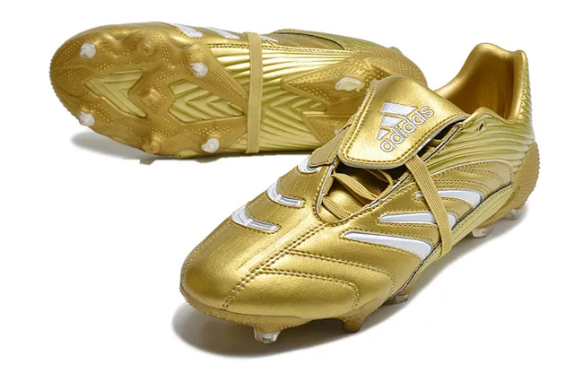 Adidas حذاء كرة القدم للأرض الصلبة مع نسيج مقرمش، سطح أصلي اصطناعي معدني أبيض ذهبي 16