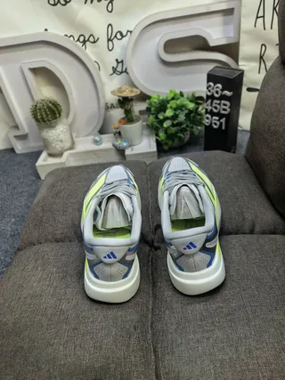 Adidas Gray Yellow Low-Top Racing Flat Silhouette Running Shoes 8